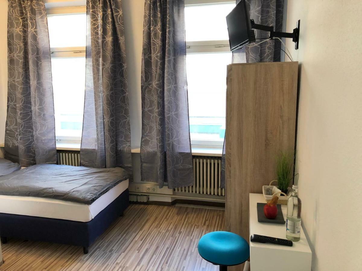 Downtown City - Privaterooms Furth Bagian luar foto