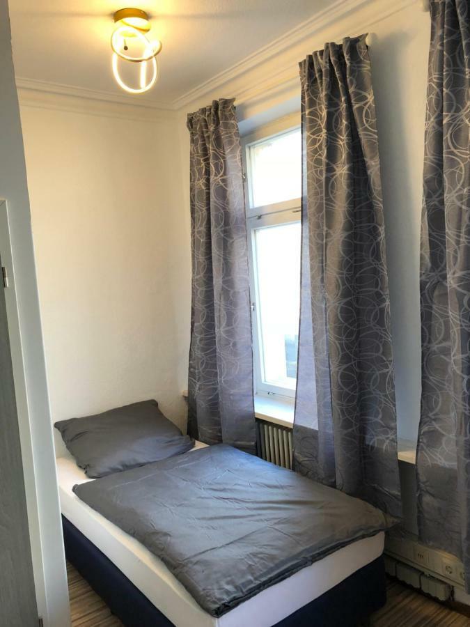 Downtown City - Privaterooms Furth Bagian luar foto